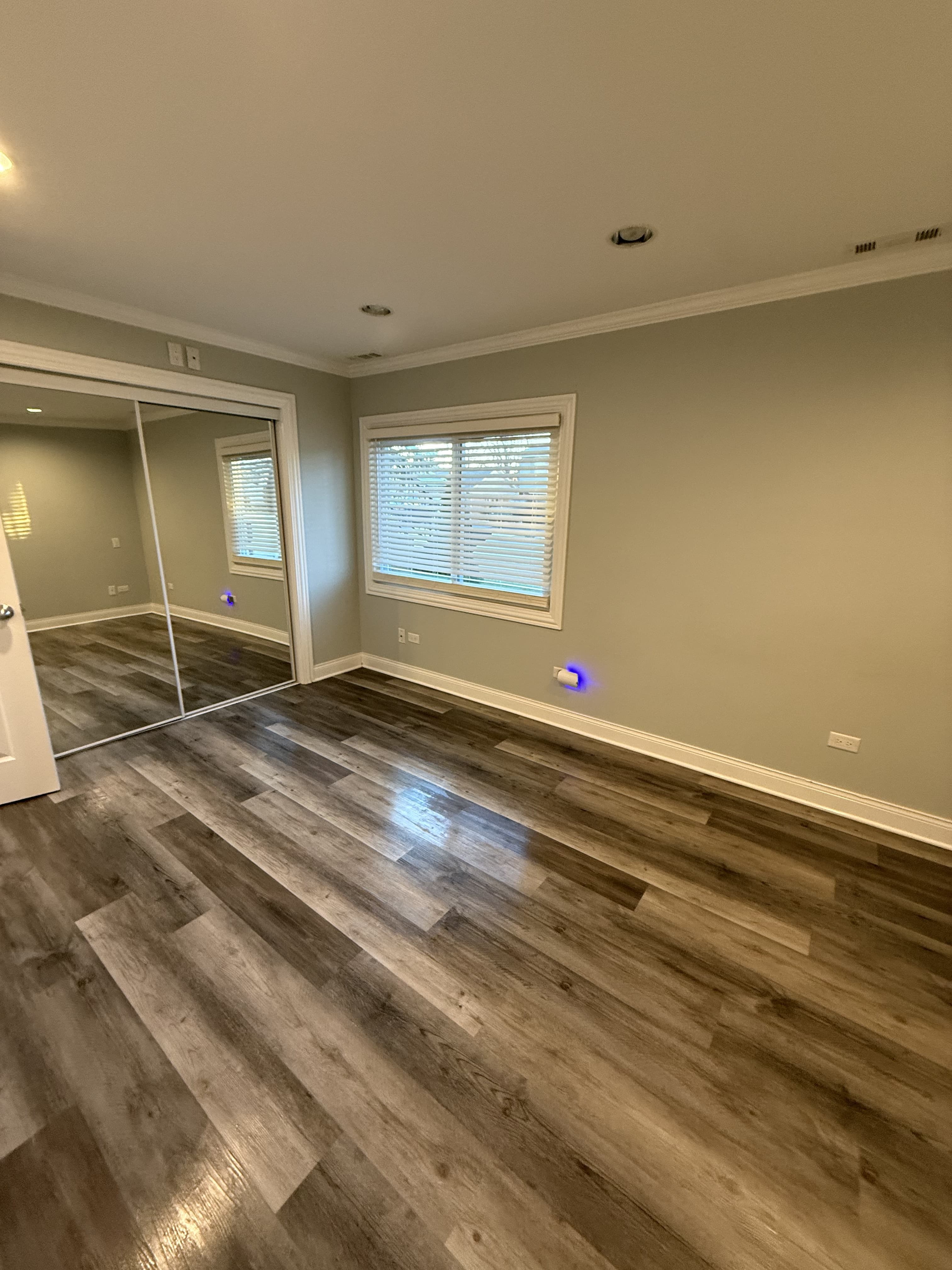 Spotless bedroom after recurring house cleaning service in Bolingbrook IL